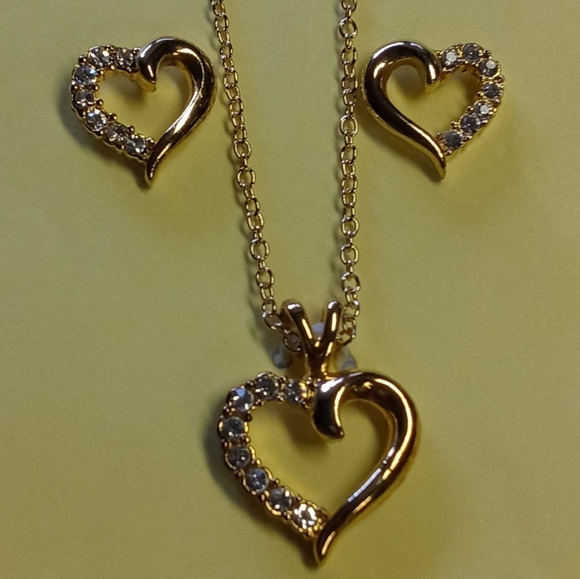 Gold Heart Pendant/Earring CZ Set - Picture 4 of 5